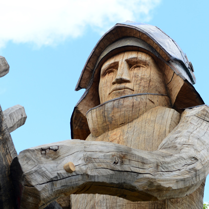 A close up of the face of the sculpture the Arrivall (image by Jack Boskett)